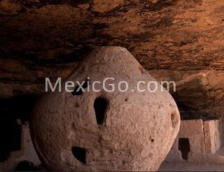 Archaeological Zone - Cueva la Olla - Mexico