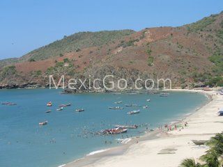 Bahías de Manzanillo y Santiago - Mexico